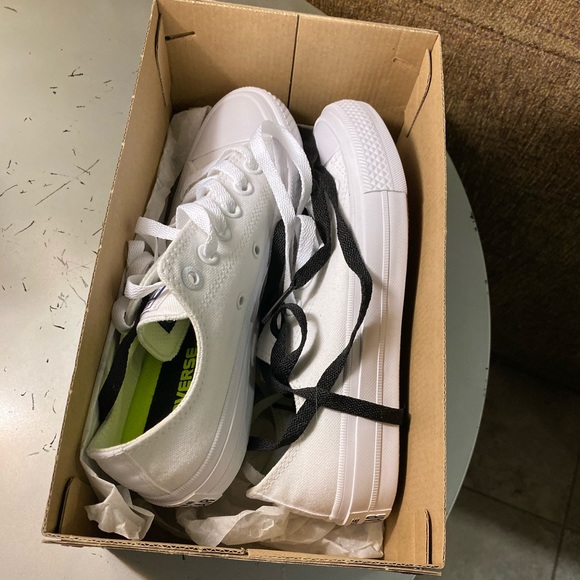 Converse II all white - Picture 3 of 5